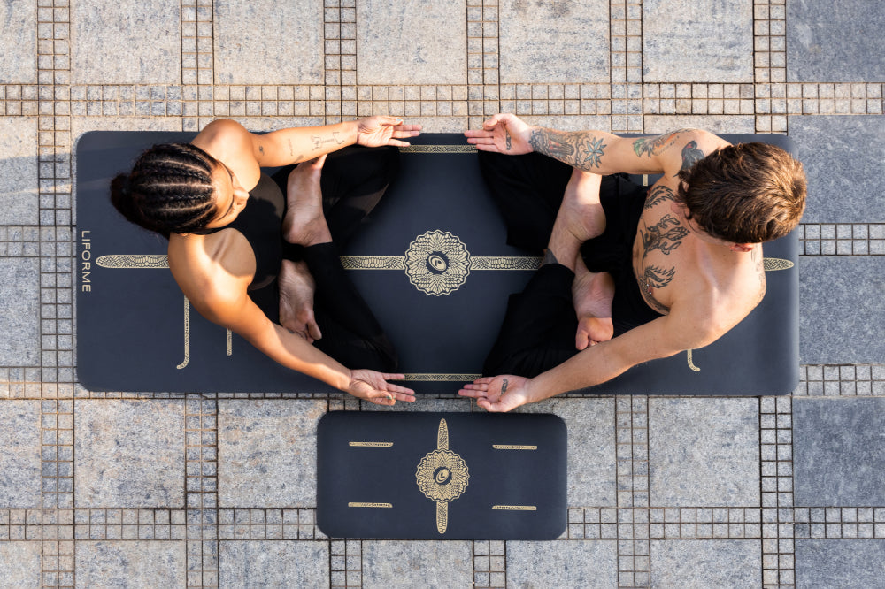 Liforme Black & Gold Yoga Pad - Black/Gold
