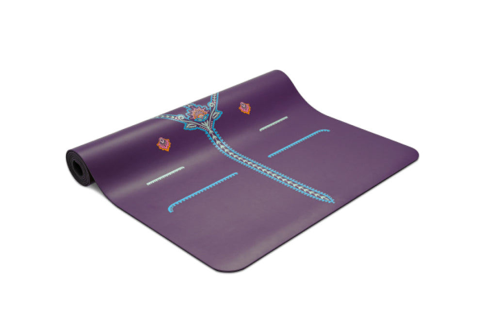Liforme Mindful Garden Travel Yoga Mat - Purple/Floral