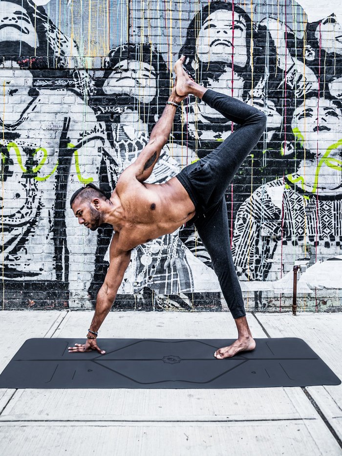 Liforme Classic Yoga Mat