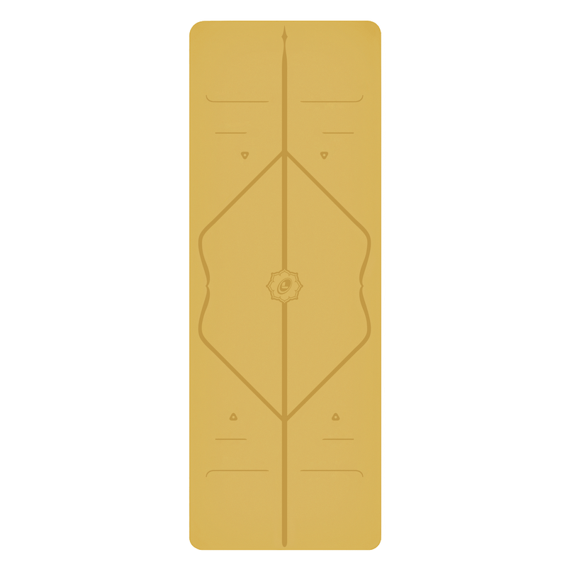 Front view of the alignment design of the Golden Sand Liforme Yoga mat
