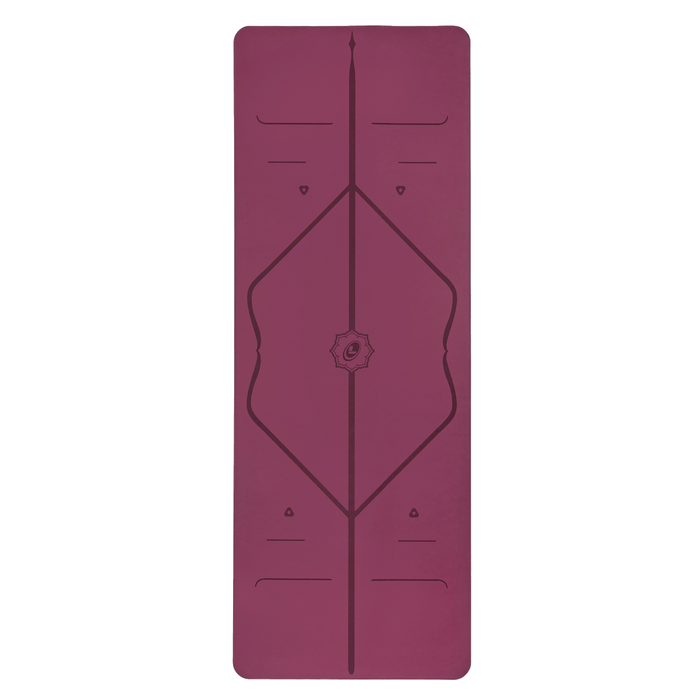 Front view of the alignment design of the maroon Liforme Yoga mat