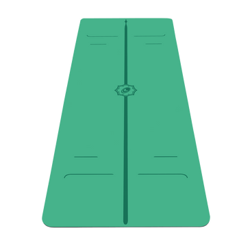 Liforme Evolve Yoga Mat showing front view, green colorway with AlignForMe® posture alignment and non-slip eco-friendly surface