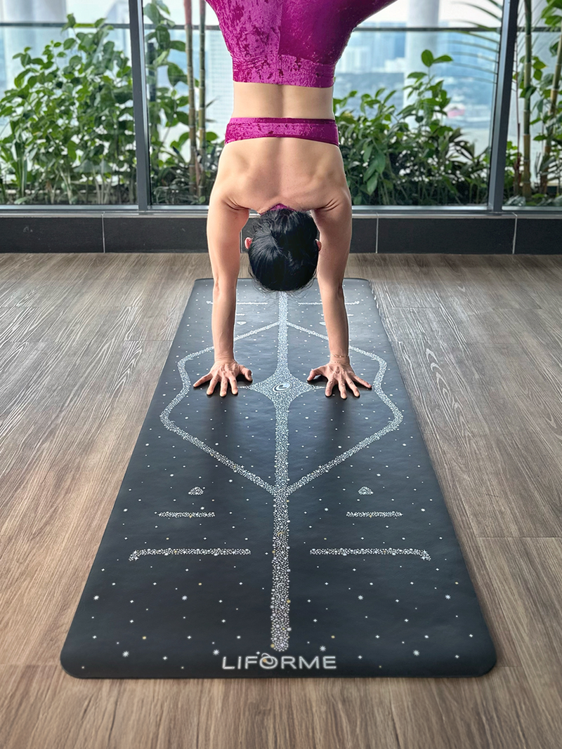 Liforme Magic Galaxy Yoga Mat - Gold & Silver