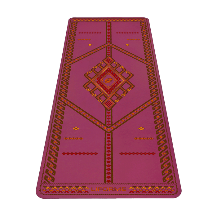 Liforme Majestic Carpet Yoga Mat showing front view with AlignForMe® posture alignment and non-slip eco-friendly surface