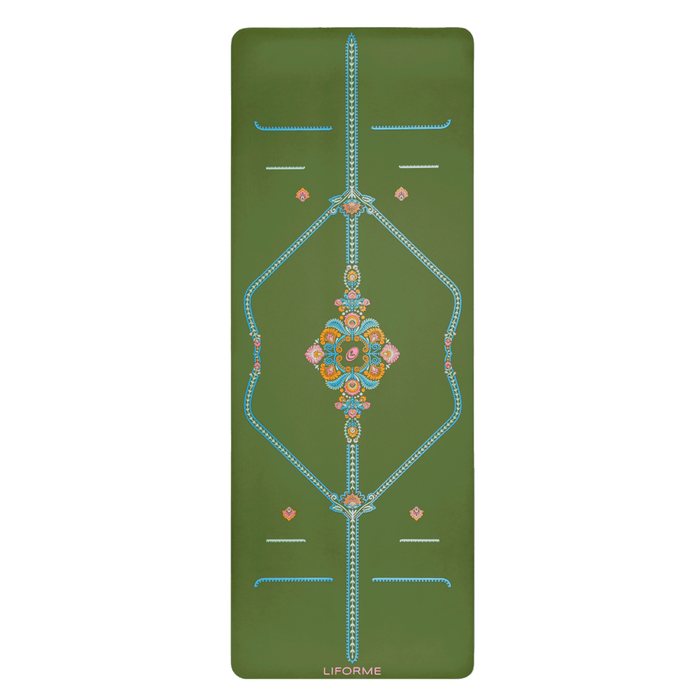 Side view of the alignment design of the Olive Liforme Yoga mat