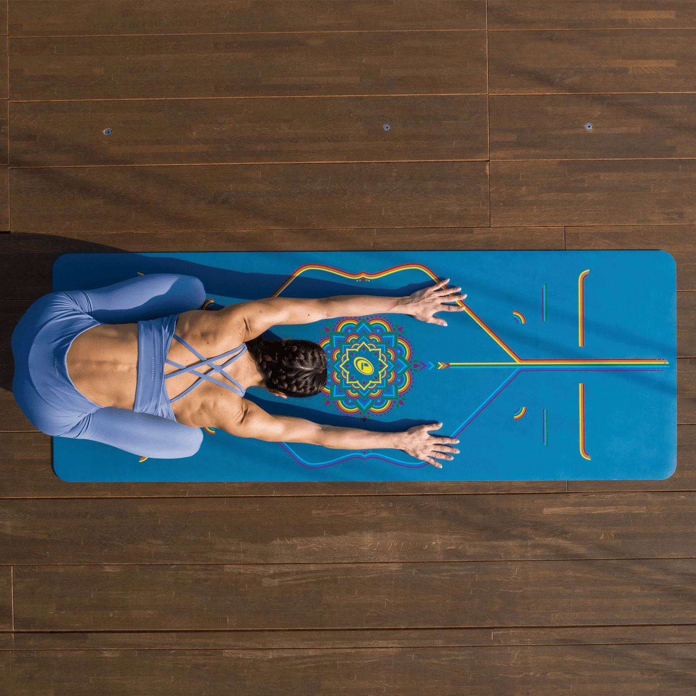 Liforme Rainbow Yoga Mat Blue Lifestyle