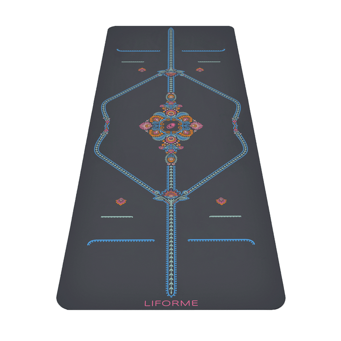 Perspective shot of the Liforme Mindful Garden Yoga Mat in grey showing the intricate floral AlignForMe system.