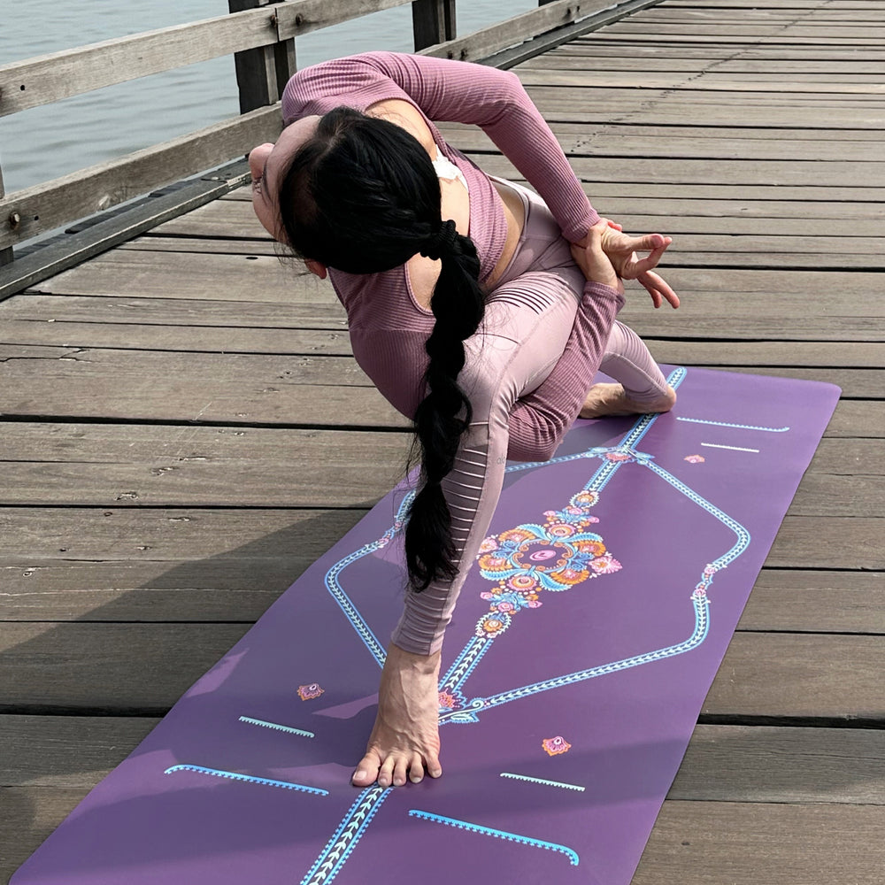 Video of the Purple Mindful Garden Liforme XL Yoga Mat
