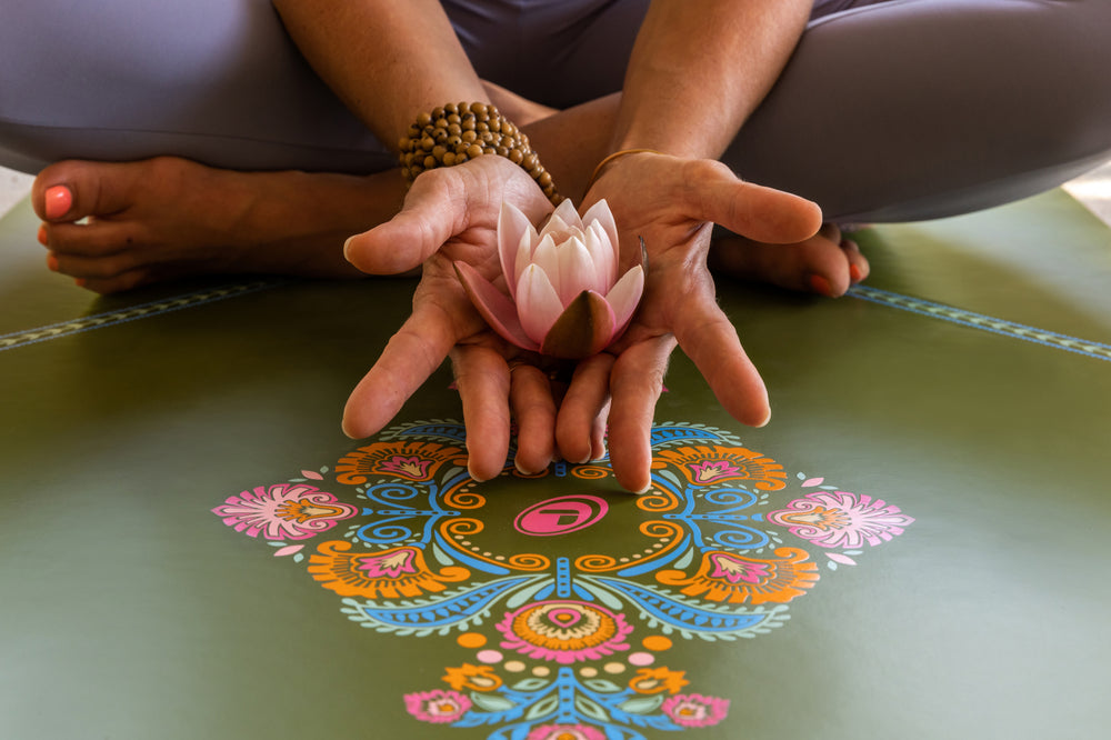 Liforme Travel Yoga Mat Mindful Garden