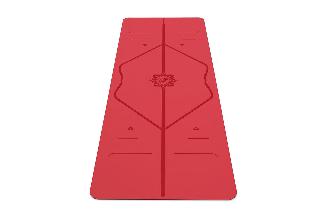 Liforme Love Travel Mat Love-Lotus At The Centre Of Your Practice
